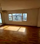 Многостаен апартамент във Варна, Погреби