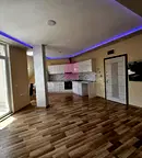 Многостаен апартамент в Русе, Широк център