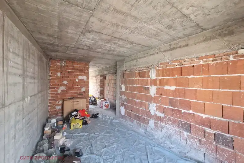 4-bedroom apartment in Благоев, Широк център