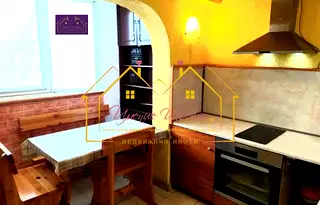 Многостаен апартамент в Русе, Широк център