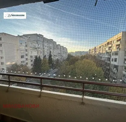 Снимка 3 — Многостаен апартамент в София, Слатина