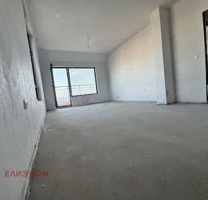 Photo 4 — 4-bedroom apartment in Varna, Vinica