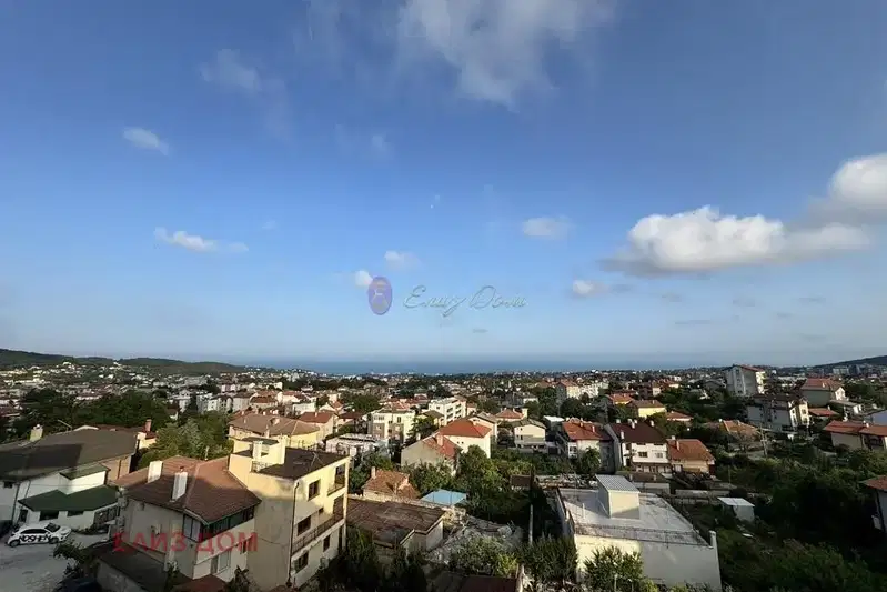 4-bedroom apartment in Varna, Vinica