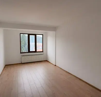 Photo 3 — 4-bedroom apartment in Oblast Blagoevgrad, Razlog