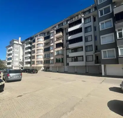 Photo 2 — 4-bedroom apartment in Oblast Kyrdjali, Момчил