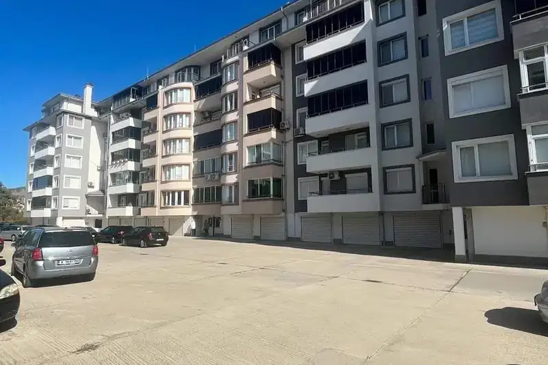 4-bedroom apartment in Oblast Kyrdjali, Момчил