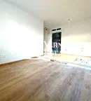Двустаен апартамент с паркомясто в Бриз, Варна