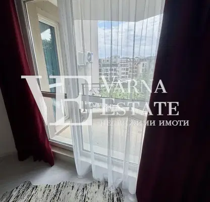 Снимка 5 — Двустаен апартамент с тераса в престижен район Бриз, Варна