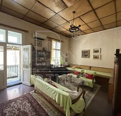 Снимка 4 — Двустаен апартамент с аристократичен дух в Центъра на Пловдив