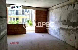 Двустаен апартамент във Варна, Център