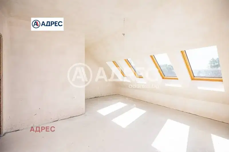 Двустаен апартамент във Варна, Център