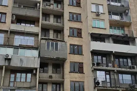 Двустаен апартамент в Перник, Център