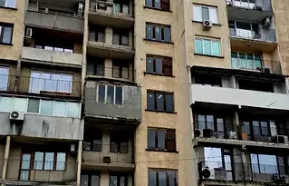 Двустаен апартамент в Перник, Център