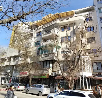 Снимка 4 — Двустаен апартамент в Добрич, Център