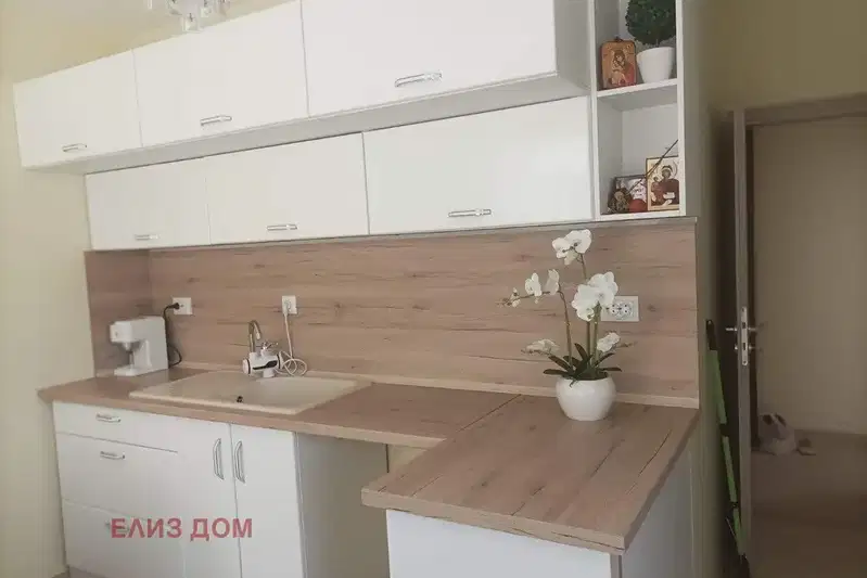 Двустаен апартамент във Варна, Гранд Мол