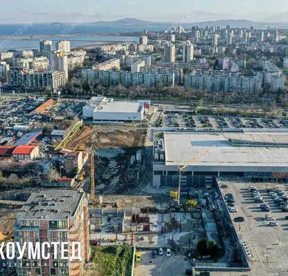 Снимка 2 — Двустаен апартамент в Бургас, Хоризонт