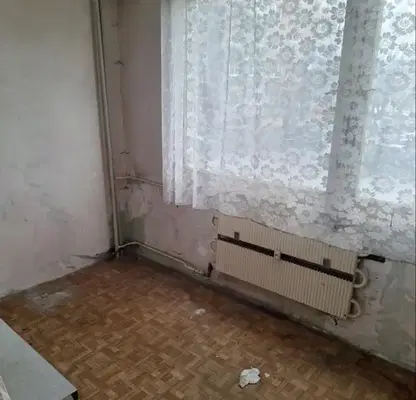 Снимка 3 — Двустаен апартамент в Перник, Изток