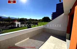 Двустаен апартамент с голяма тераса в Кючук Париж, Пловдив