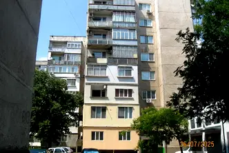 Двустаен апартамент в Пазарджик, Младост