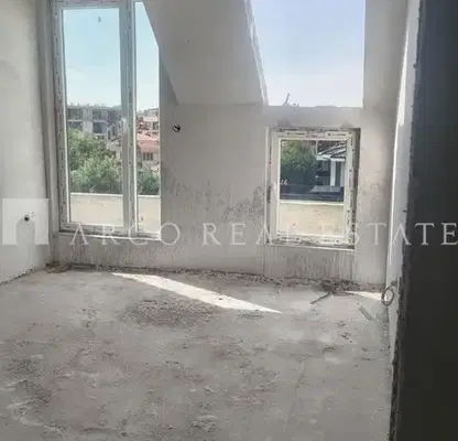 Снимка 5 — Двустаен апартамент с тераса в нова сграда в Остромила, Пловдив