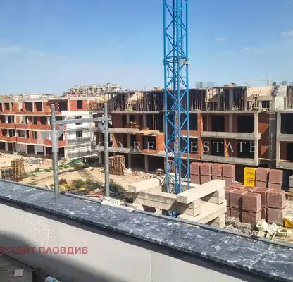 Снимка 5 — Двустаен апартамент с тераса в нова сграда в Остромила, Пловдив