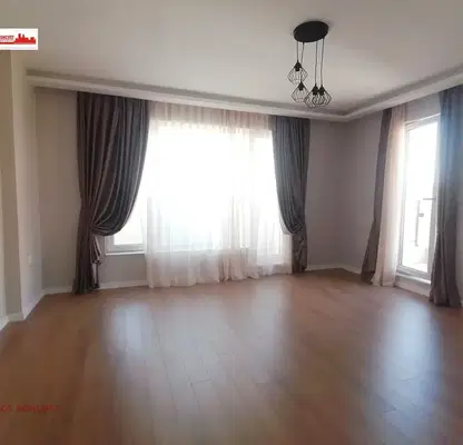 Снимка 3 — Двустаен апартамент в Пловдив, Тракия