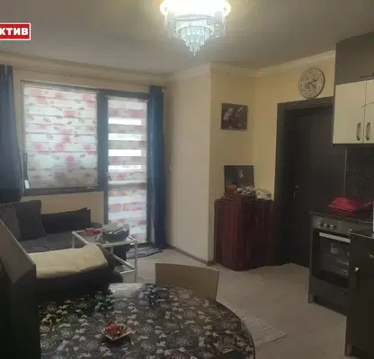 Снимка 2 — Двустаен апартамент в Търговище, Вароша