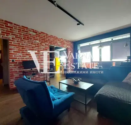 Photo 3 — 2-bedroom apartment in Varna, Vladislav Varnenchik 1