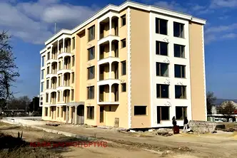 Двустаен апартамент в Бургас, Несебър