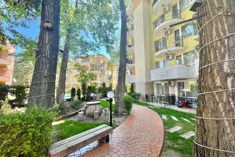 Двустаен апартамент в Бургас, к.к. Слънчев бряг