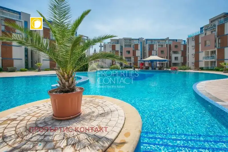 Двустаен апартамент в Бургас, к.к. Слънчев бряг
