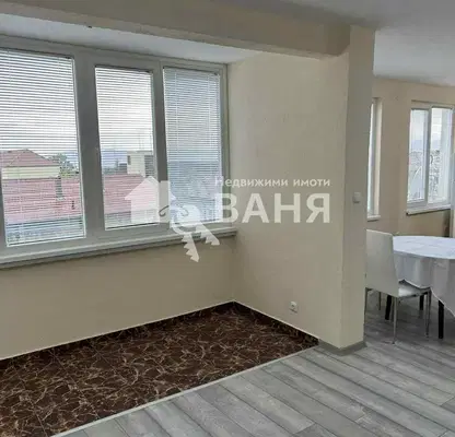 Снимка 3 — Двустаен апартамент в Пловдив, Карлово
