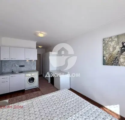 Photo 5 — One-room apartment with panoramic sea view in Sveti Vlas