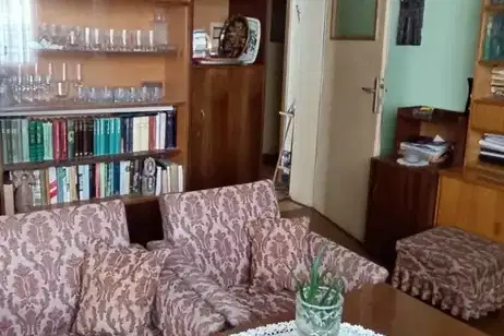 Етаж от къща в Пазарджик, Център