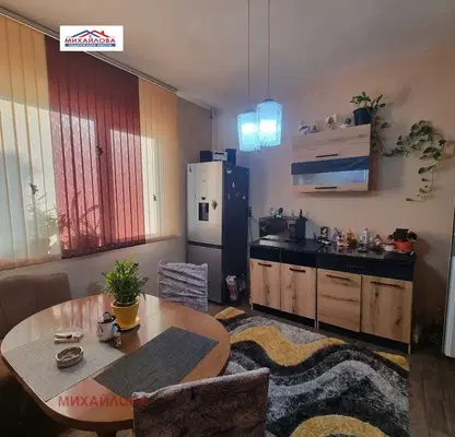 Photo 4 — Floor of House in Stara Zagora, Kazanski - Iztok
