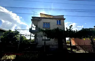 Етаж от къща в Пловдив, Баня