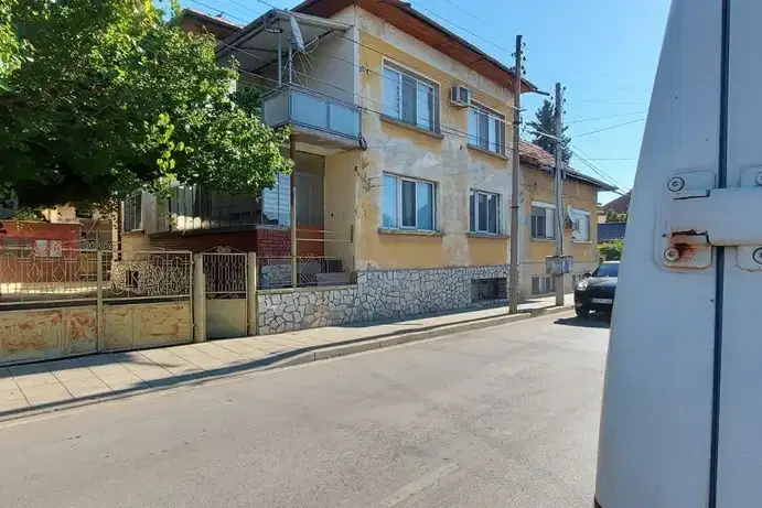 Floor of House in Vraca, Byala Slatina