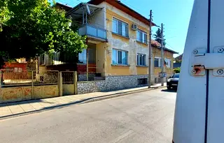 Етаж от къща във Враца, Бяла Слатина