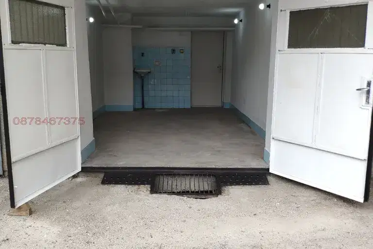 Гараж/Паркомясто в Плевен, 9-ти квартал