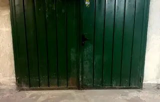 Гараж/Паркомясто в Плевен, Идеален център