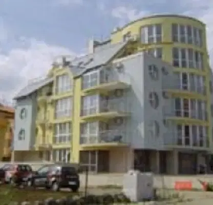 Photo 2 — Garage/Parking in Oblast Burgas, Lozenec