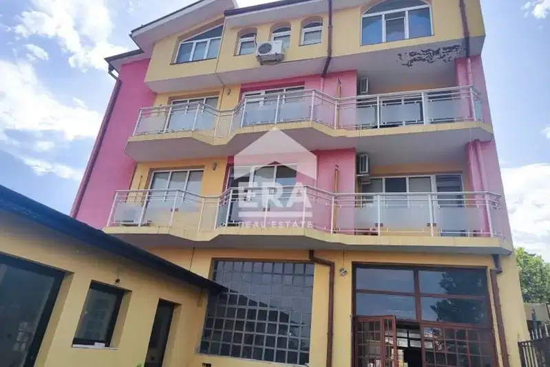 Hotel in Yambol, Centyr