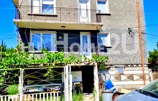 Къща в с. Волуяк