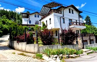 Къща в Банкя