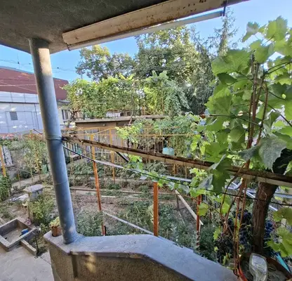 Photo 5 — 4-room house in the centre of Silistra with yard and garage