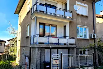Къща в Перник, Център