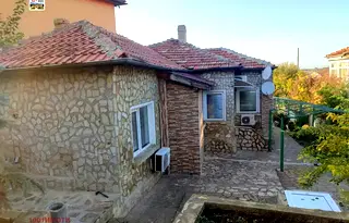 Къща в Добрич, Център