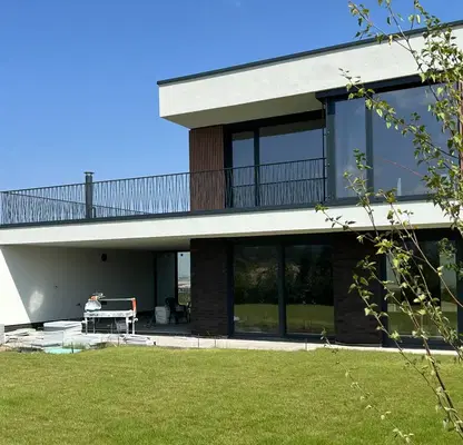 Photo 5 — House with large yard and mountain view in Gorna Banya