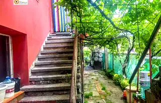 Къща в Перник, Клепало