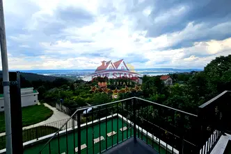 Къща във Варна, м-т Зеленика